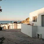 Irini's House Αμπράμι